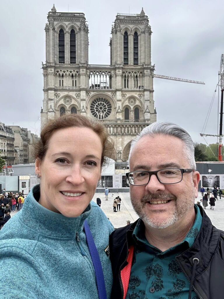 Couple in front of Notre Dame Paris